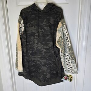 Upcycled camo tunic hoodie‎ with quilted elk sleeves OS